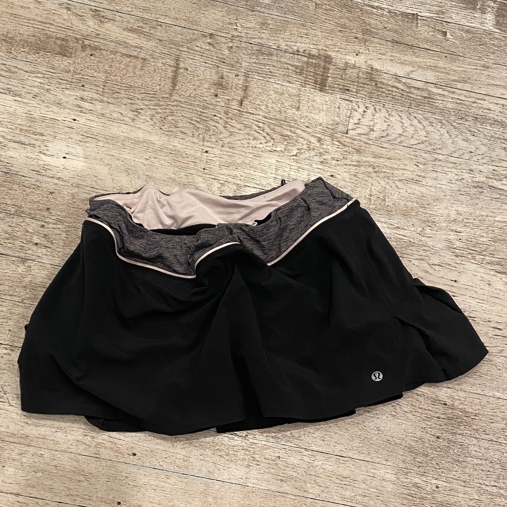 Lululemon Athletica Black and Gray Athletic tennis skirt Shorts size s/m - Picture 4 of 8